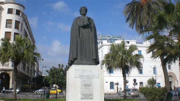 تمثال ابن خلدون في