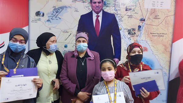 تكريم الفائزين في