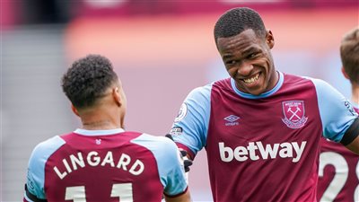 ليستر سيتي يسقط أمام وست هام بثلاثية في الدوري الإنجليزي 