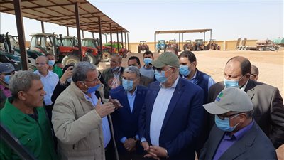 وزير الزراعة لـ