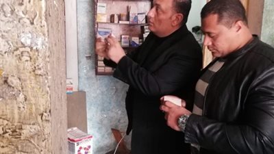 غلق صيدليات وضبط أدوية منتهية الصلاحية في حملة للرقابة التجارية بالفيوم (صور)