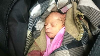 العثور على رضيع داخل حقيبة بطنطا