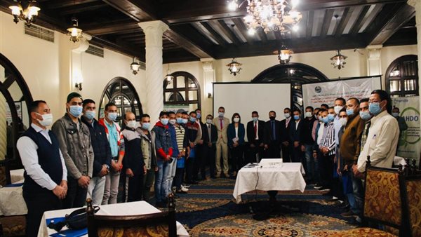 برنامج تدريبي للعاملين