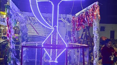 هلال وصليب وفانوس وزينة.. استقبال مصري 