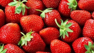 الفراولة بـ 25 جنيها.. أسعار الخضراوات والفاكهة اليوم الاثنين بالأسواق