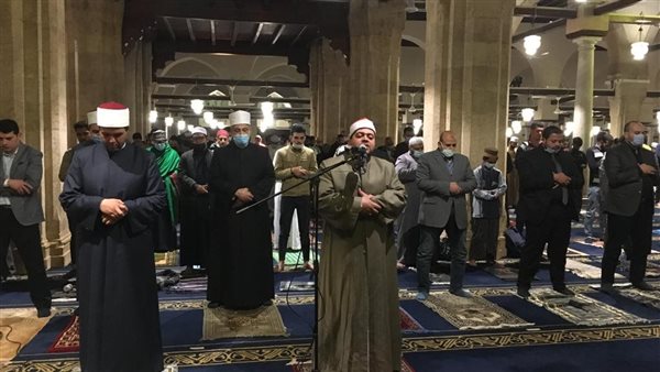  صلاتي العشاء والتراويح