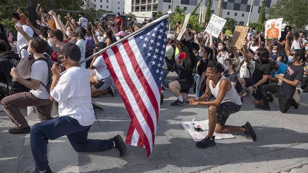 العنصرية الامريكية