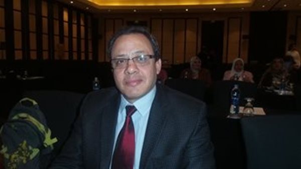  الدكتور أيمن فرغلي