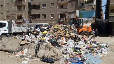 رفع 100 طن قمامة ومخلفات من شوارع شبرا الخيمة