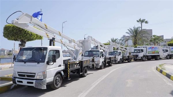 دمياط تتسلم سيارات