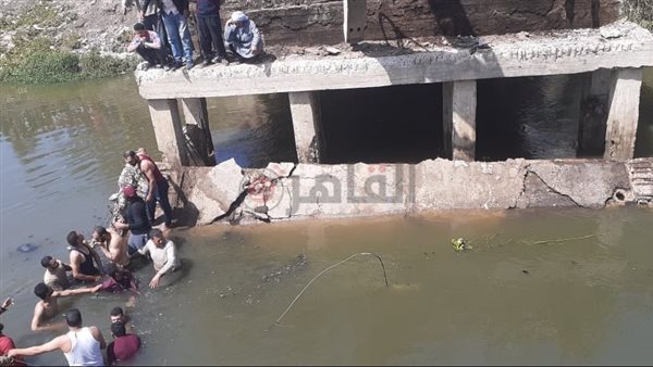 انهيار كوبري بكفر