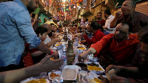 أطعمة تمنع العطش