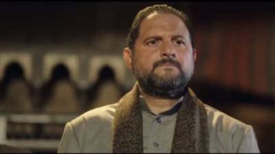 بكري يتوعد غفران بالضرب بعد التعدي على والده في الحلقة الثانية من “نسل الأغراب”