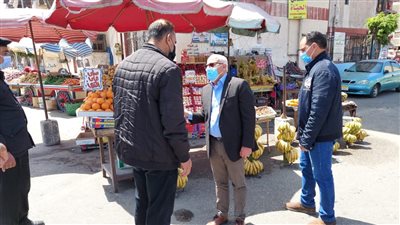 محافظ بورسعيد يوجه حي الزهور بتكثيف حملات إزالة الإشغالات وفتح الطرق أمام المواطنين (صور) 