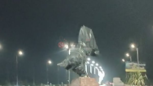 تغليف تمثال الحصان