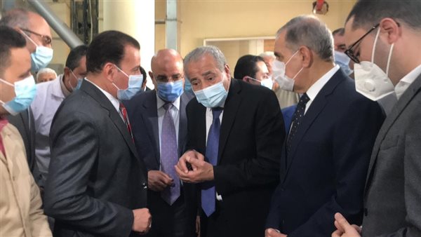 وزير التموين في جولة
