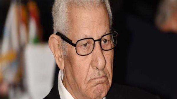 مكرم محمد أحمد