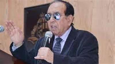 لجنة الدراسات الأدبية بـ