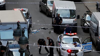 ديمقراطي يكشف لـ