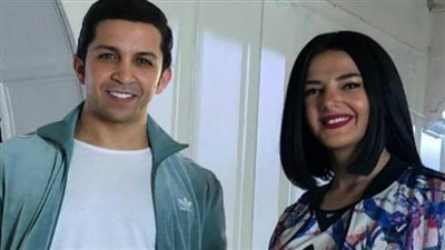 إصابة دنيا سمير غانم ودلال عبد العزيز و8 أشخاص من مسلسل 