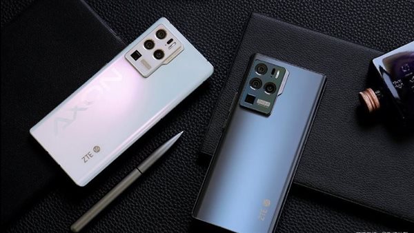  هاتف Axon 30 Ultra