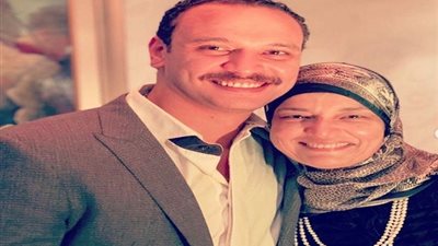 أول تعليق من أحمد خالد صالح بعد وفاة والدته