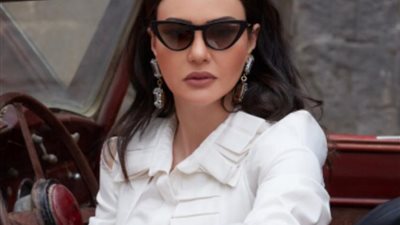 وجه القمر دينا فؤاد تبهر جمهورها في مسلسل 