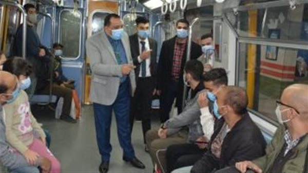 تفتيش علي الكمامات