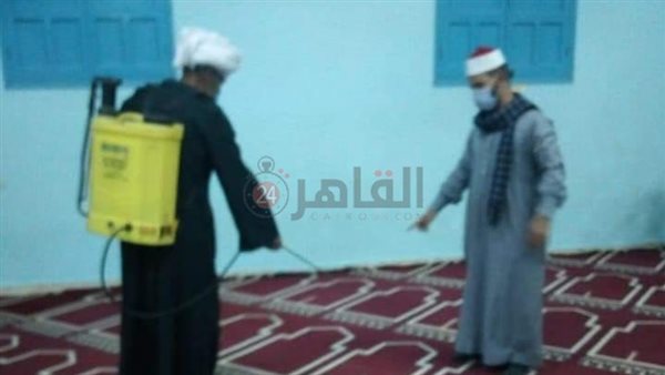 رش وتطهير المساجد