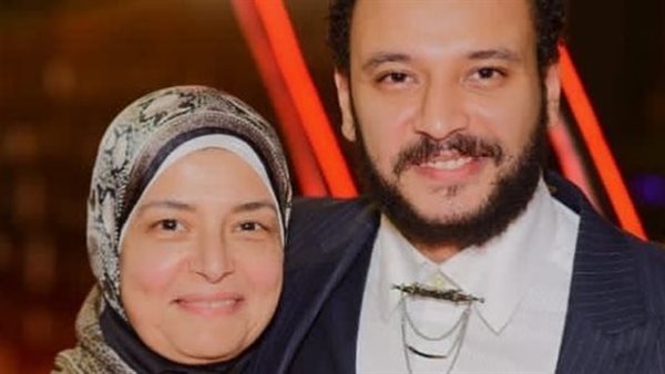 والدة أحمد خالد صالح