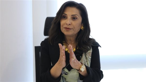 منال حسين رئيس مجلس