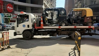 ضبط 14 توك توك بدون ترخيص في حملة مرورية بشوارع طنطا (صور)