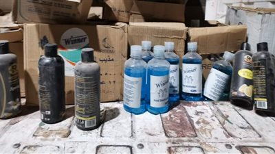 ضبط مخزن لتصنيع مطهرات غير مطابقة للمواصفات بالإسكندرية وآخر للأغذية الفاسدة
