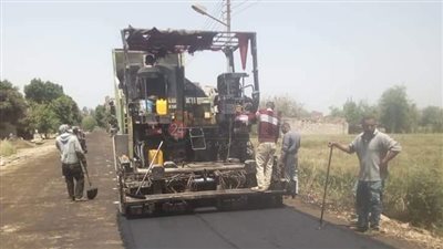 رئيس مدينة مطاي في المنيا : البدء في رصف طريق المشروع بطول 700 متر