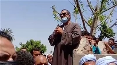 تشييع ودفن جثمان رئيس مجلس إدارة نادي الفيوم الرياضي (صور)