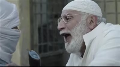 دافع عن الكنيسة ومنع المسلحين من دخول الجامع.. عزت زين لـ