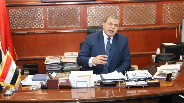 وزير القوى العاملة