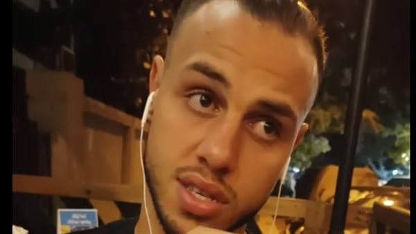 نجل الشهيد عامر عبد