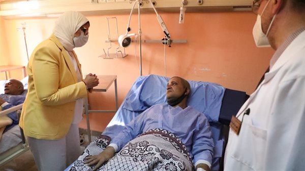 وزيرة الصحة هالة