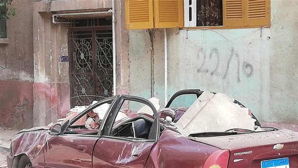 تهشم سيارتين إثر