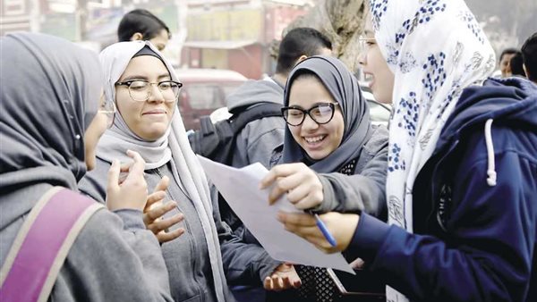 طلاب الثانوية 