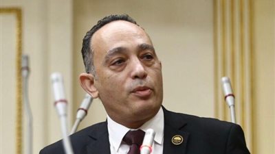 بيان عاجل بالبرلمان يتهم وزير النقل بشأن حادث قطار طوخ