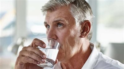 تعرف على التأثيرات السلبية للمكملات الغذائية بعد سن الـ 50