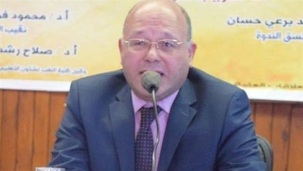 عميد طب سوهاج