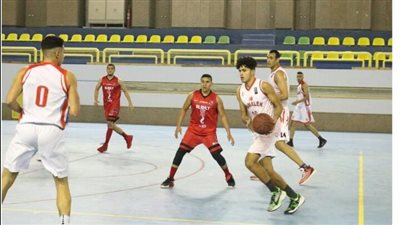 رئيس الزمالك يهنئ فريق السلة بالصعود الأفريقي