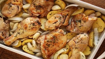 صدور الدجاج والبطيخ.. أطعمة يجب على مرضى ارتجاع المرئ تناولها