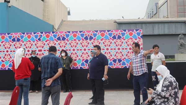 خالد جلال يتفقد مسرح