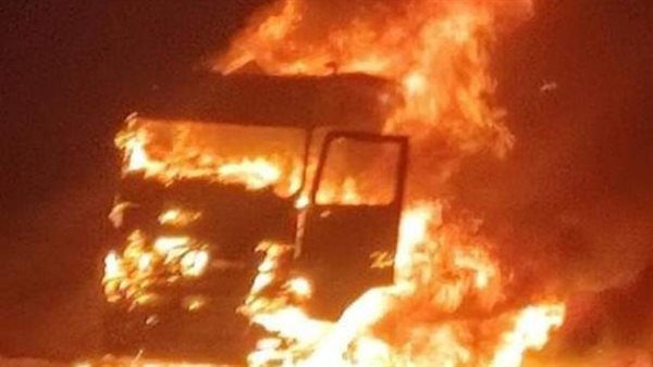 جانب من الحريق