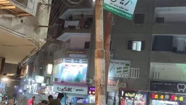 عمود إنارة آيل للسقوط