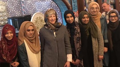 مرصد الإسلاموفوبيا يشيد بفعالية “زُرْ مسجدي” في بريطانيا